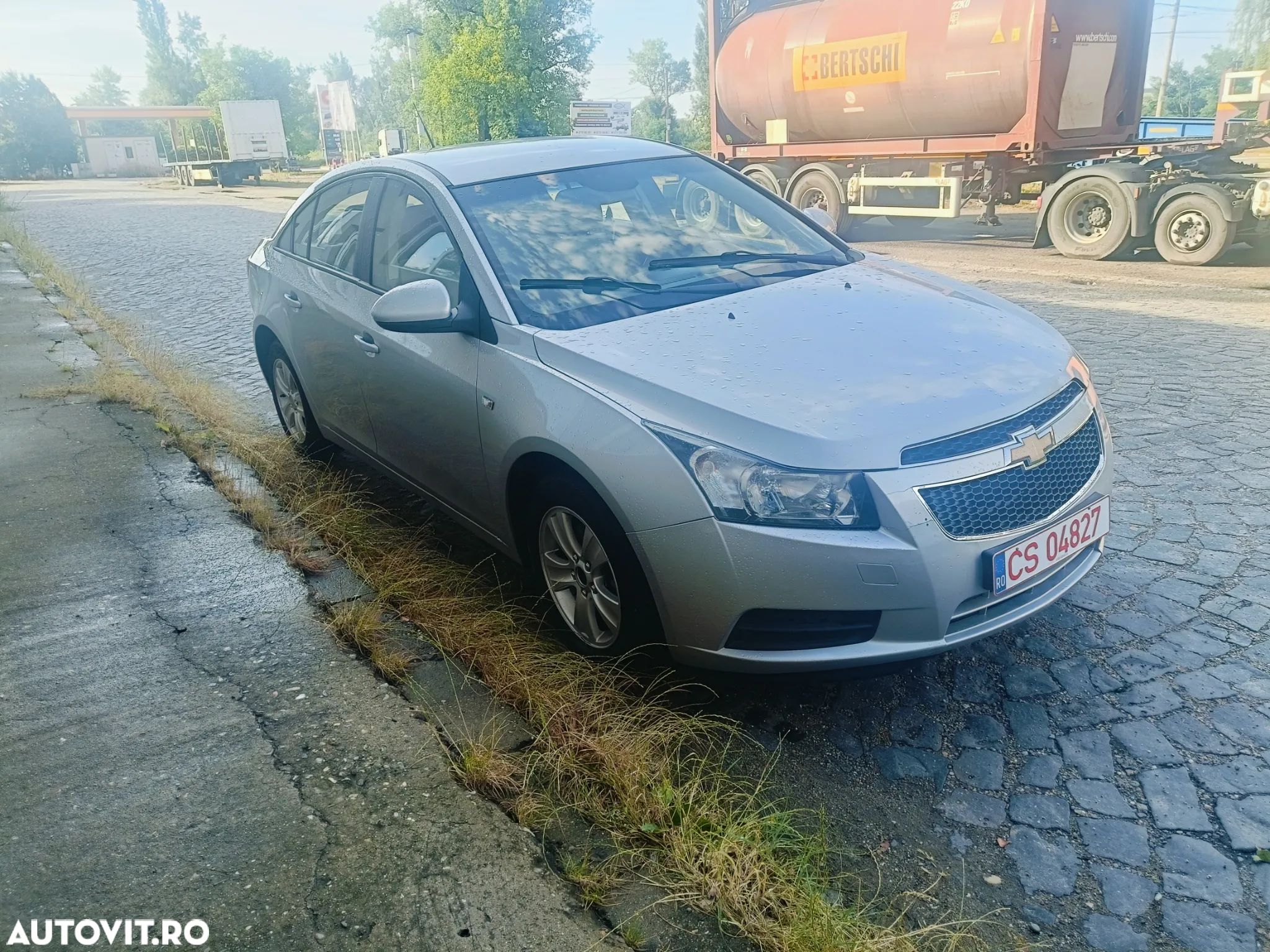 Chevrolet Cruze 2.0 LS - 1