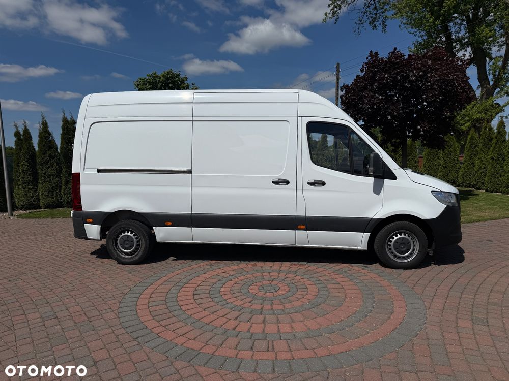 Mercedes-Benz Sprinter - 8