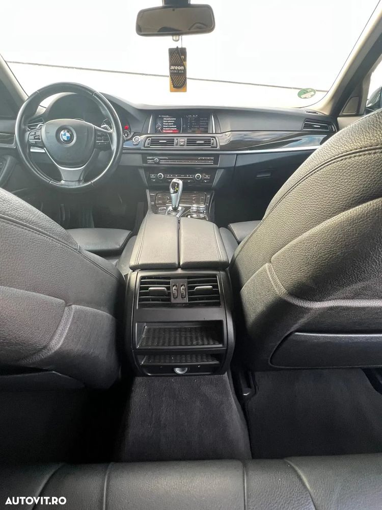 BMW Seria 5 520d AT - 22