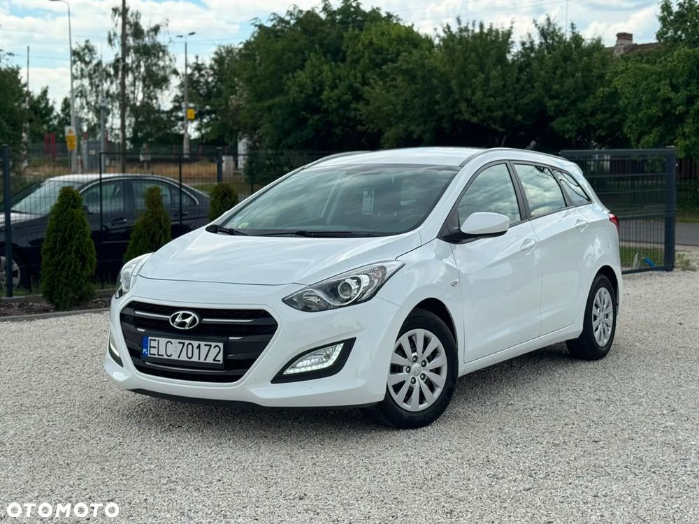Hyundai i30 1.6 CRDI Intro Edition - 1