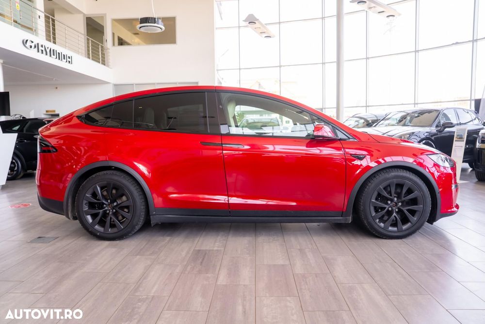 Tesla Model X Standard - 10