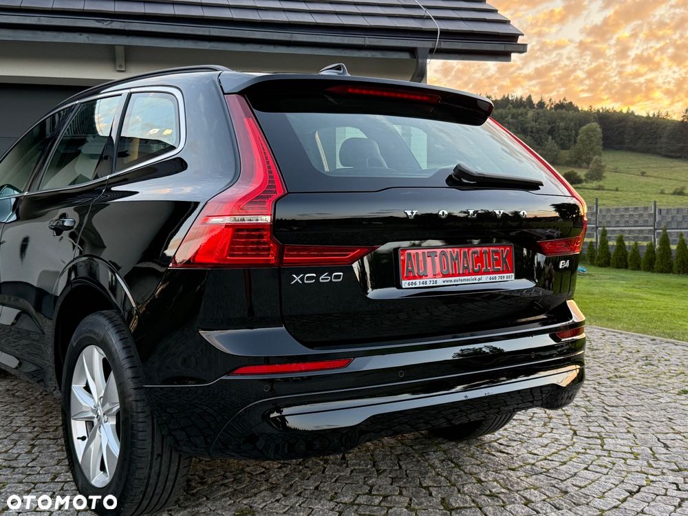 Volvo XC 60 B4 D Geartronic Momentum Pro - 12