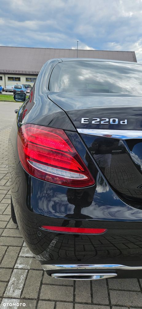 Mercedes-Benz Klasa E 220 d 4Matic 9G-TRONIC Avantgarde - 25