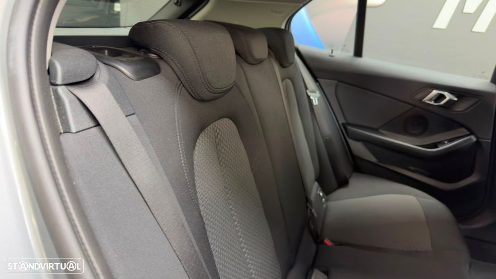BMW 116 d Line Luxury Auto - 35