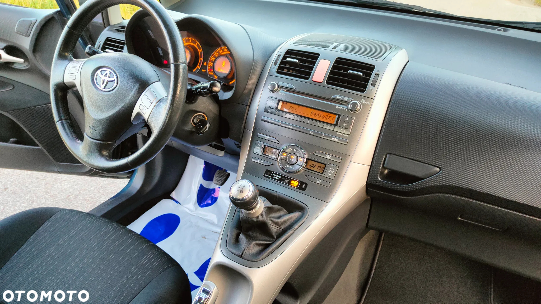 Toyota Auris 1.6 VVT-i Premium - 16