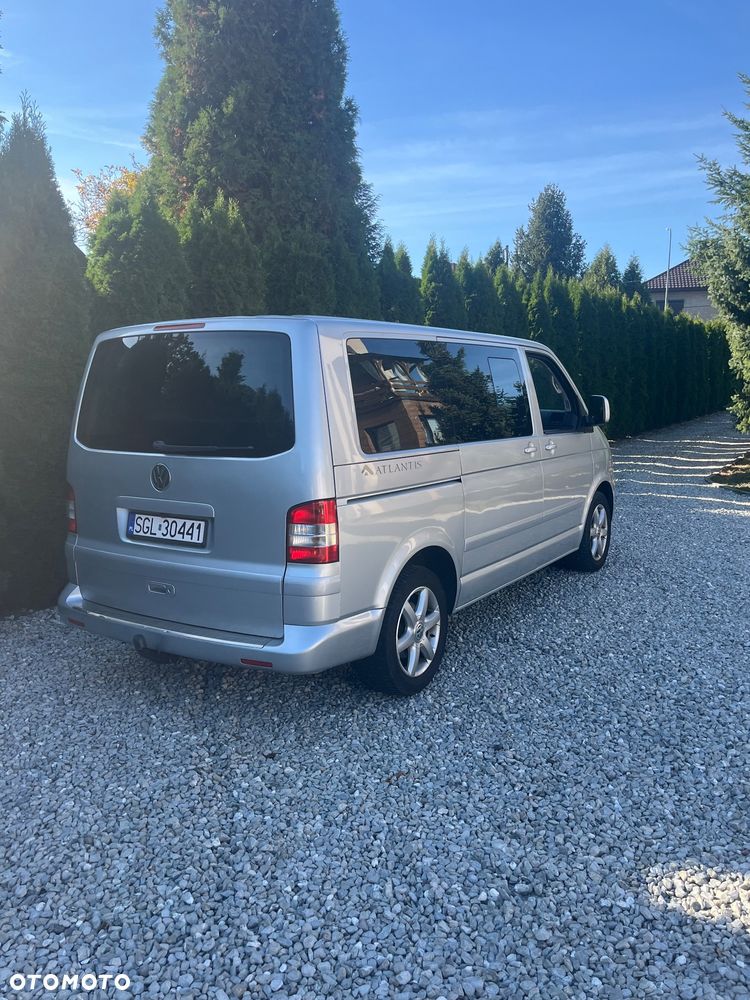 Volkswagen Multivan - 2