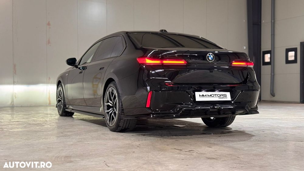 BMW Seria 7 740d xDrive MHEV - 7
