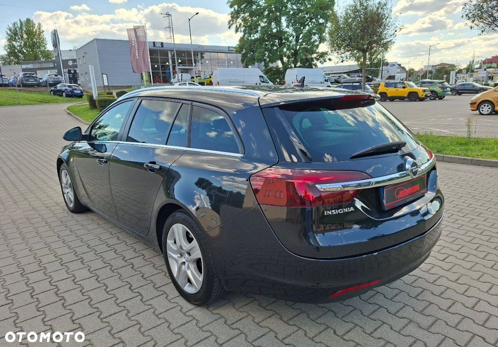 Opel Insignia - 10