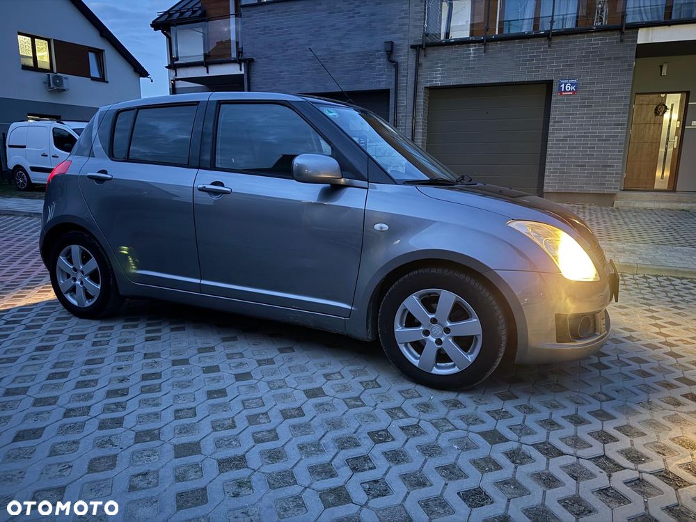 Suzuki Swift 1.3 DDiS Comfort - 19