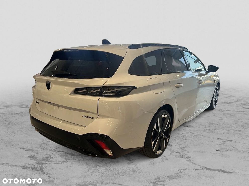 Peugeot 308 1.2 mHEV GT Exclusive S&S e-DCS6 - 8