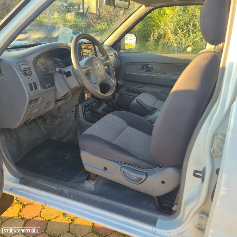 Nissan Pick Up 2.5 DDTi CD Comfort AC 4WD - 5