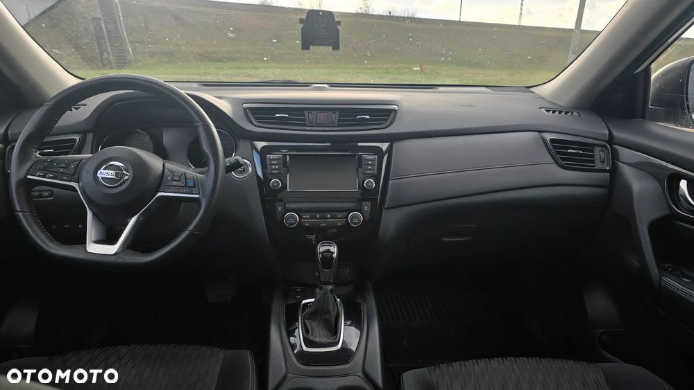 Nissan Rogue - 23