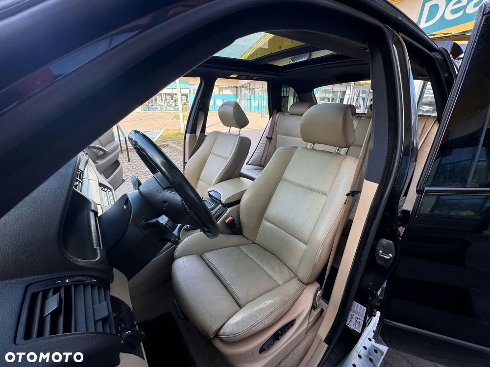 BMW X5 3.0 i Edition Exclusive Sport - 24