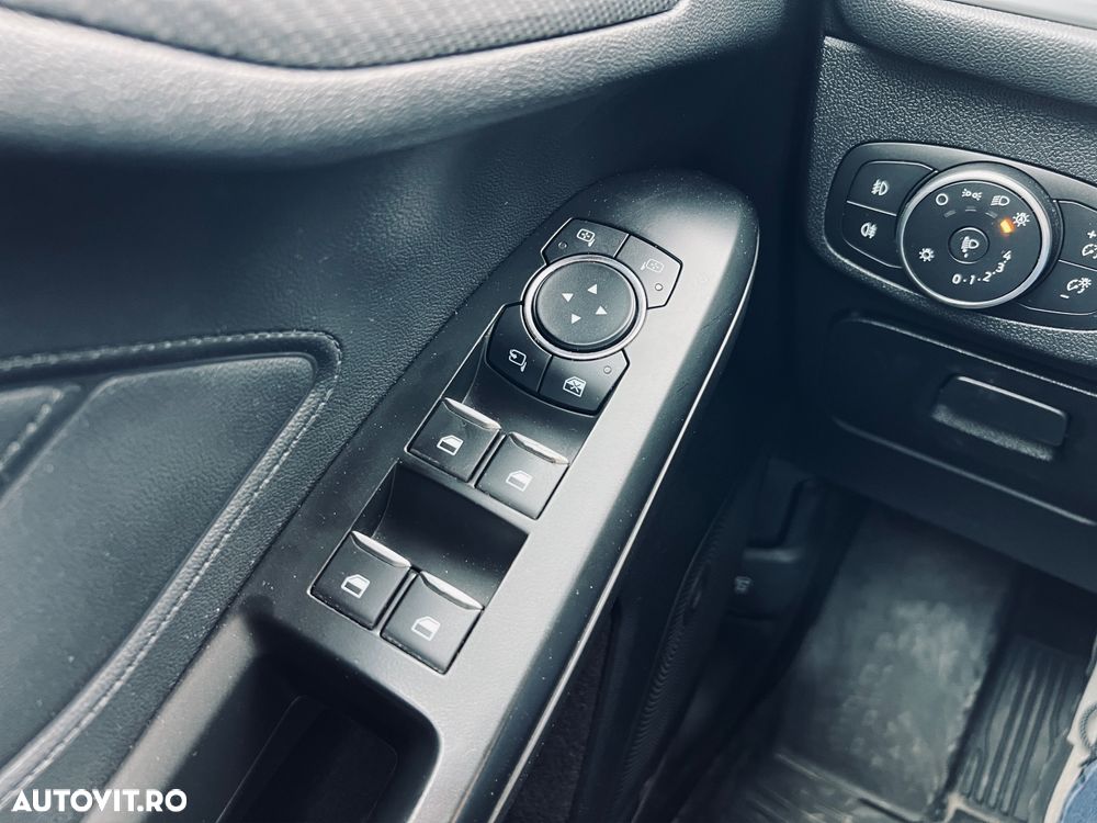 Ford Focus 1.5 EcoBoost ST Line Business - 18