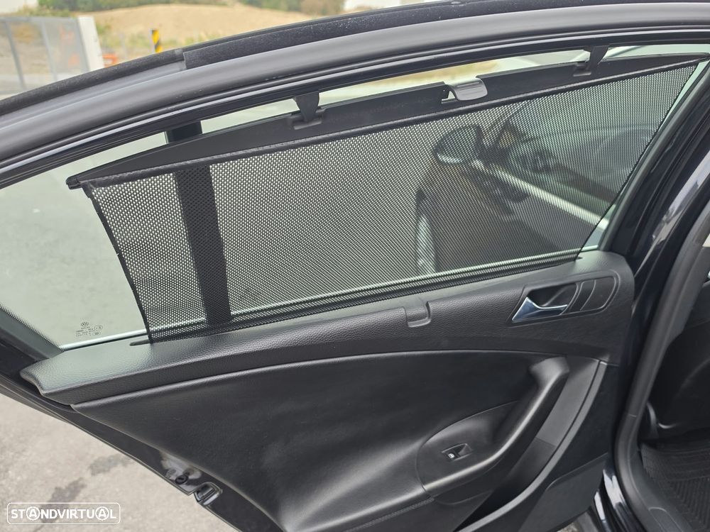 VW Passat 2.0 TDI Highline - 13