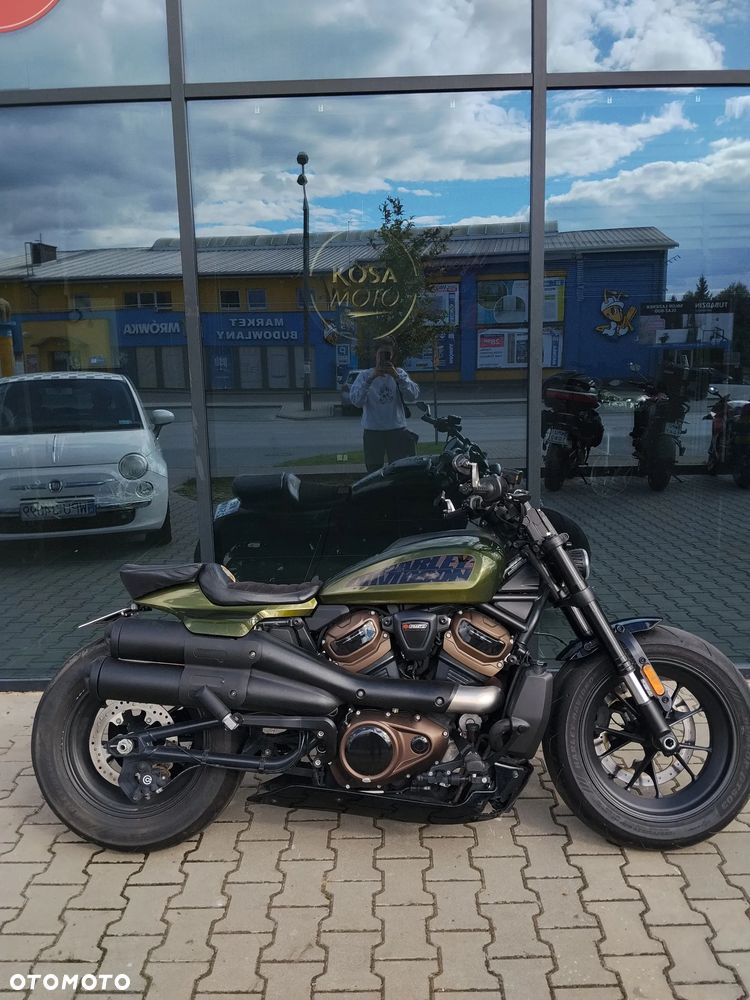 Harley-Davidson Sportster - 1