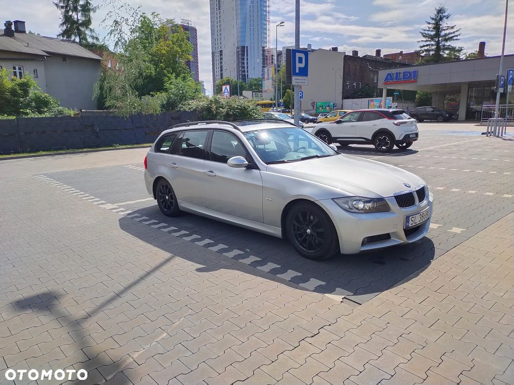 BMW Seria 3 325i xDrive - 2