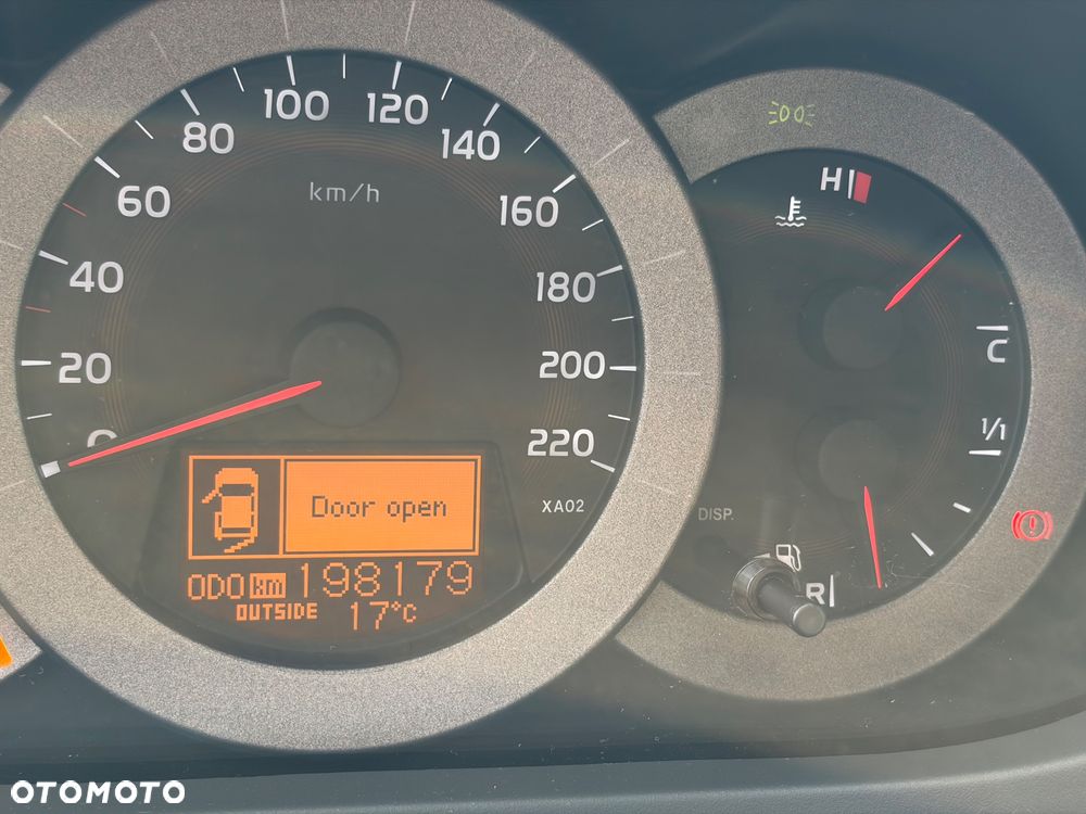 Toyota RAV4 - 24