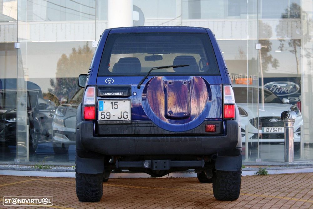 Toyota Land Cruiser 3.0 TD Pack 1 - 7