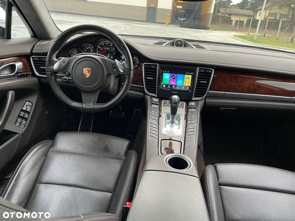 Porsche Panamera Turbo Executive PDK - 11