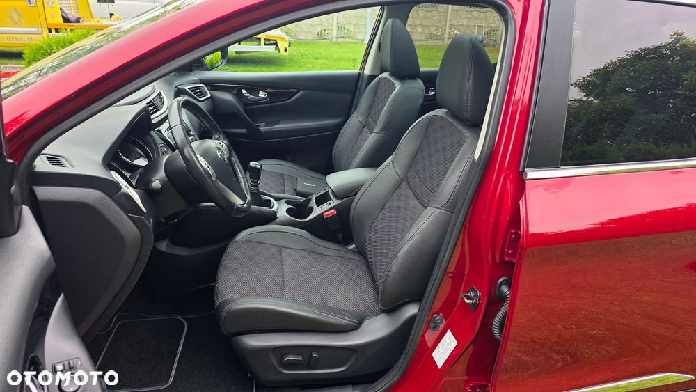 Nissan Qashqai 1.6 dCi 4x4 360 S&S - 18