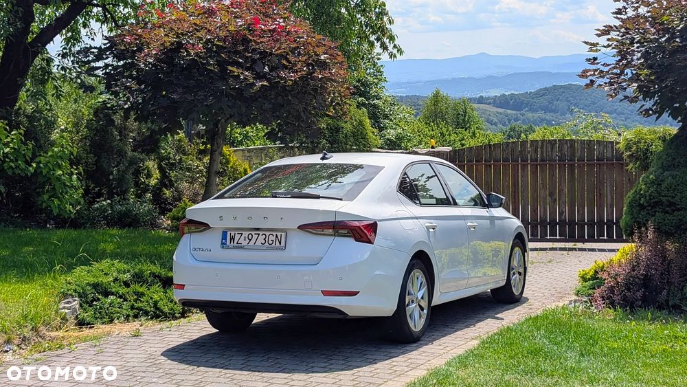 Skoda Octavia 2.0 TDI Ambition - 11