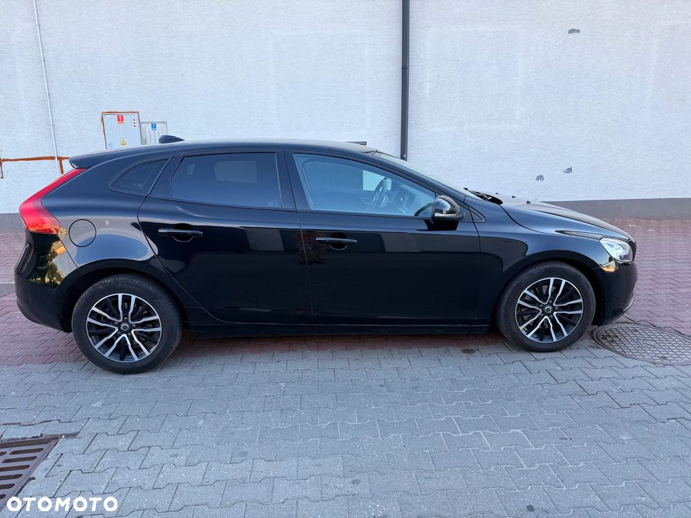 Volvo V40 T2 Drive-E Momentum - 8