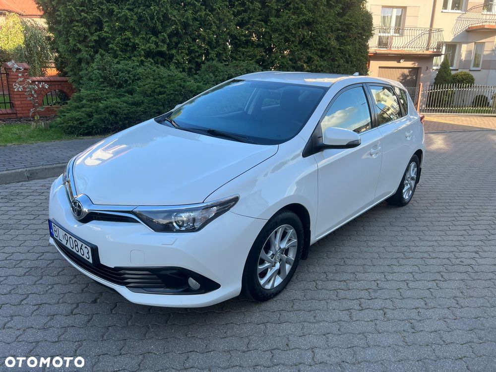 Toyota Auris 1.6 Valvematic Comfort - 1