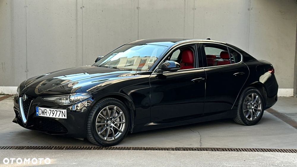 Alfa Romeo Giulia 2.0 Turbo 16V AT8-Q4 Veloce Ti - 5