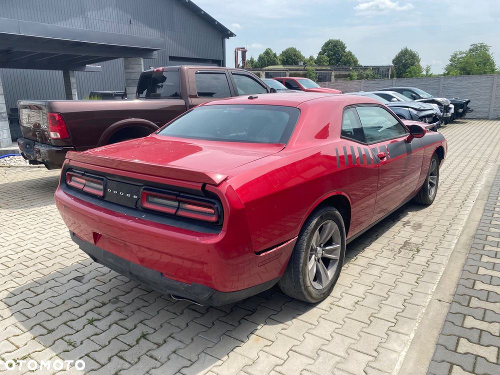 Dodge Challenger Automatik SXT Plus - 4