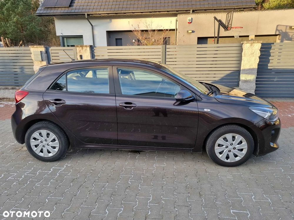 Kia Rio 1.2 M - 12