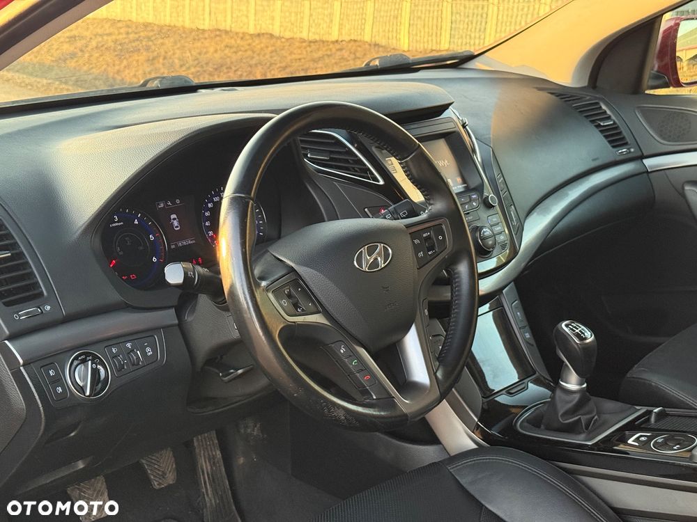 Hyundai i40 - 12
