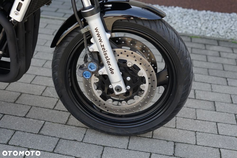 Yamaha FZS - 14