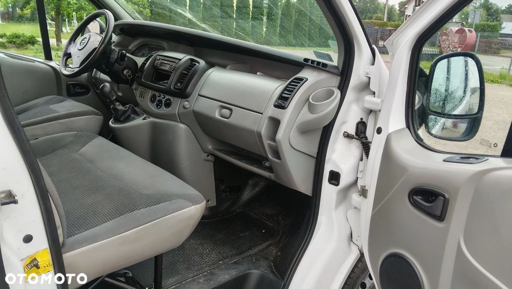 Opel Vivaro - 14