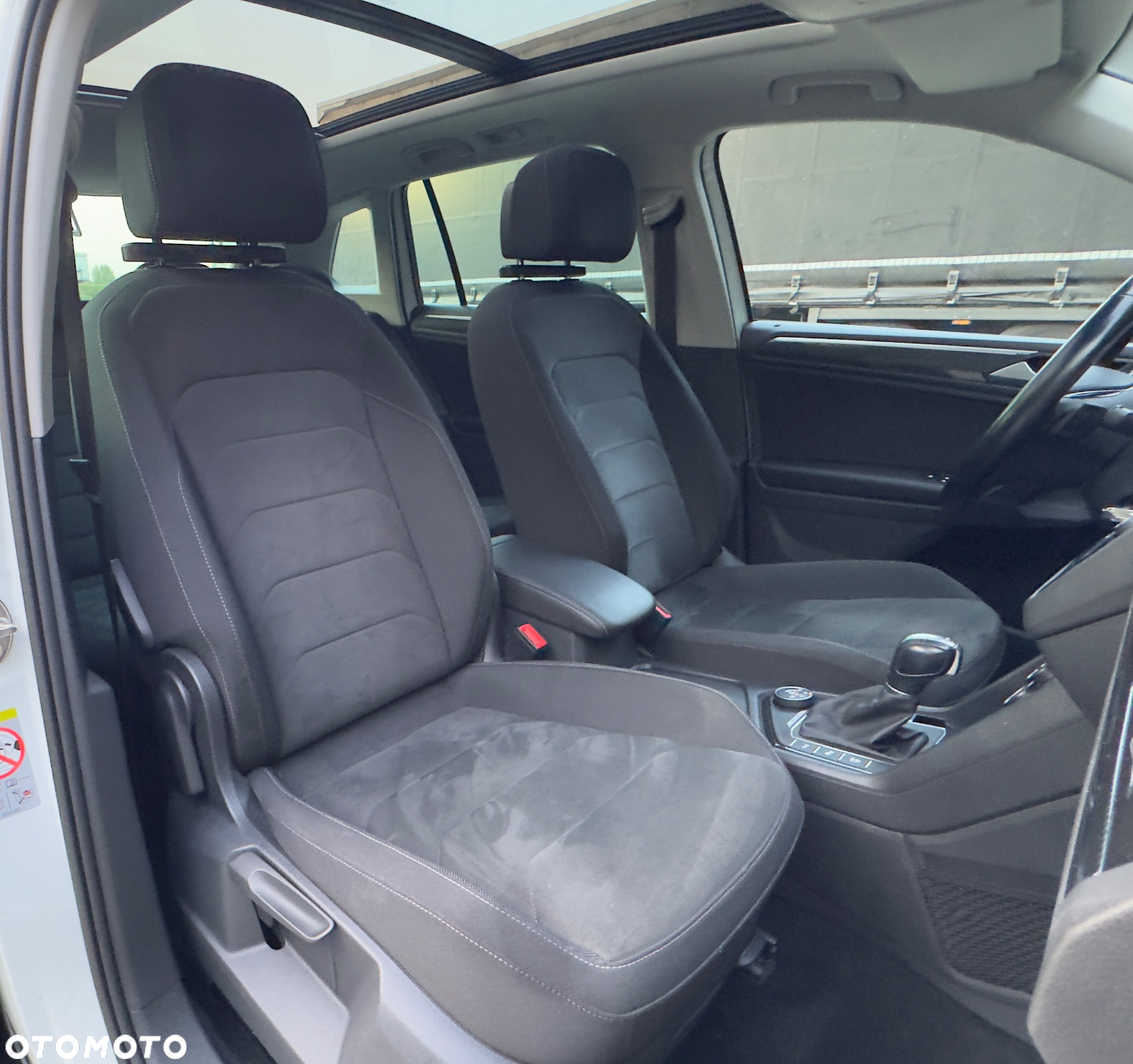 Volkswagen Tiguan 2.0 TDI SCR 4MOTION DSG IQ.DRIVE - 31