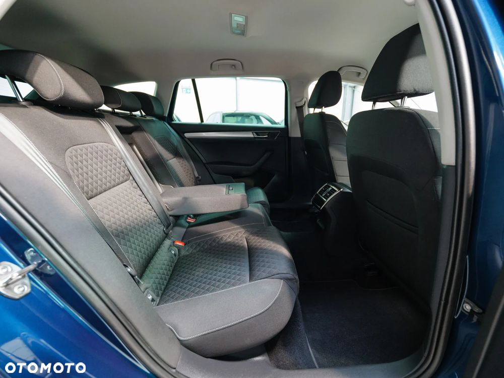 Skoda Superb 2.0 TDI SCR Ambition - 22