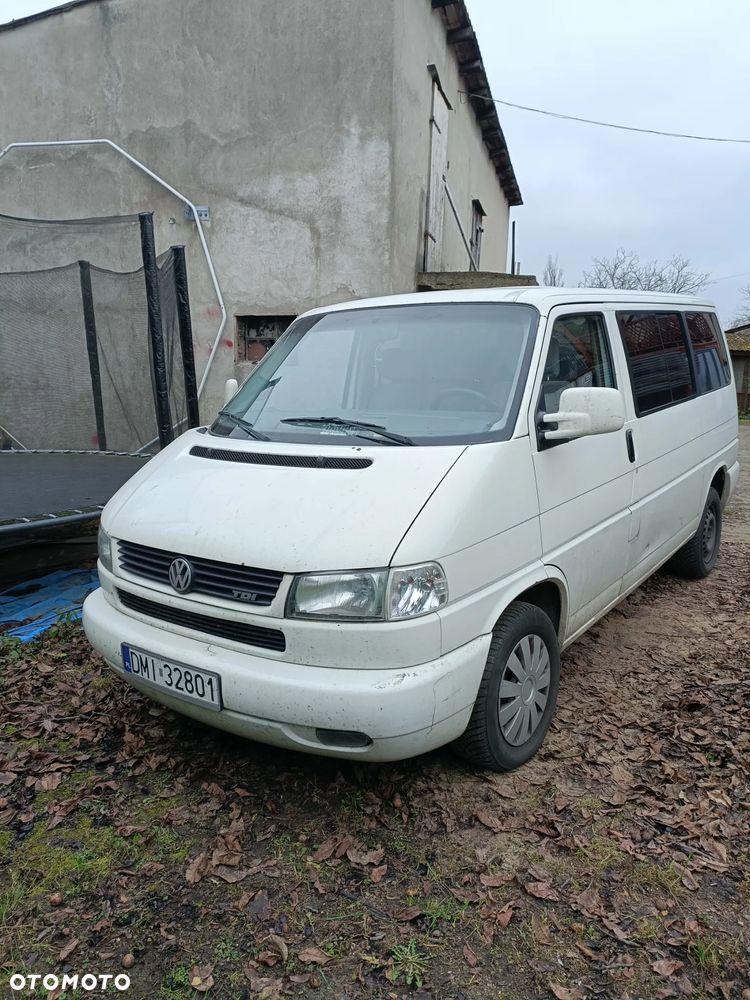 Volkswagen Caravelle GL - 2