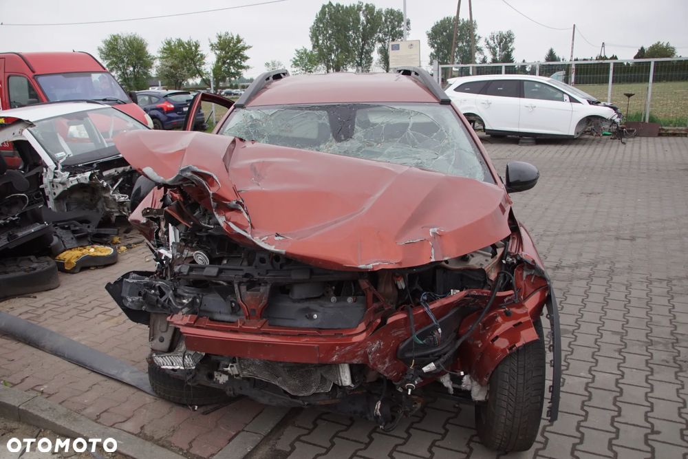 Auto na części - Dacia Jogger Lift 1.0 TCE ECO-G 91 KM H4D480 JT4018 2023R Silnik Skrzynia Drzwi Klapa Zderzak Błotnik Lampa Lusterko Klamka Szyba Deska Kokpit Sterownik Moduł Czujnik Licznik Wyświetlacz Panel - 9