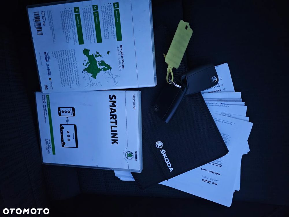 Skoda Octavia 2.0 TDI DSG Style - 21