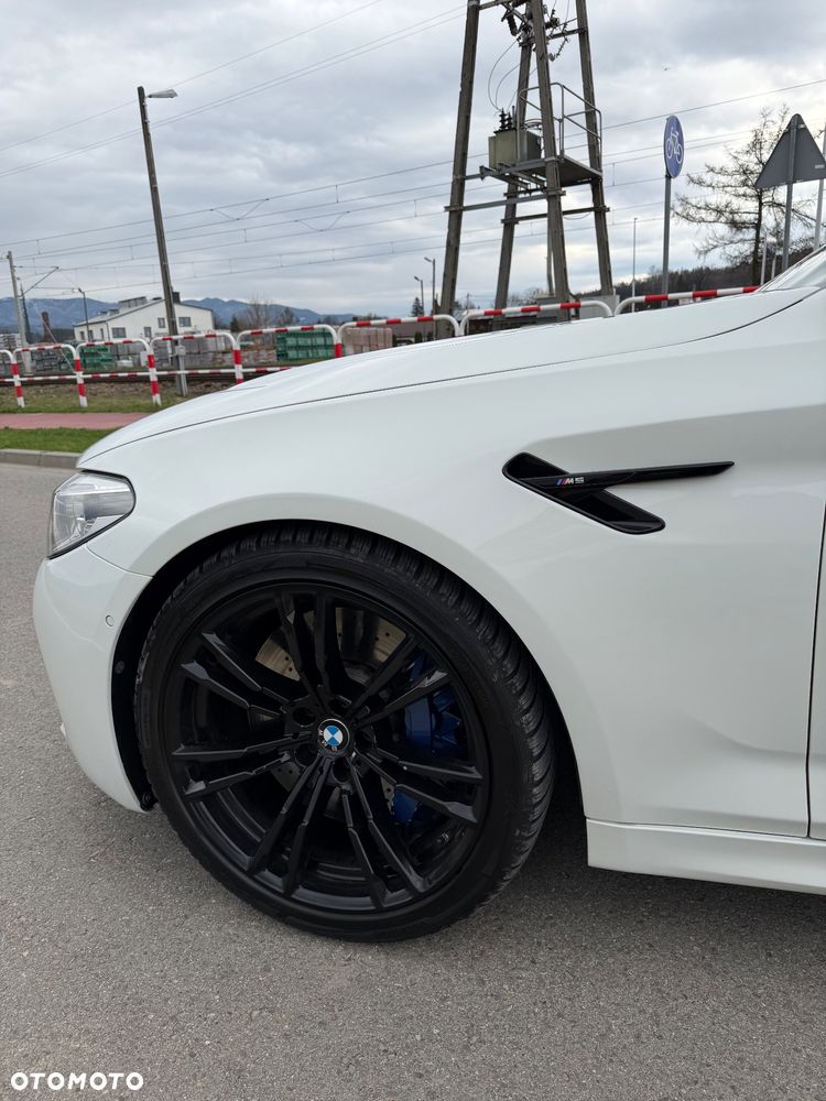BMW M5 - 4
