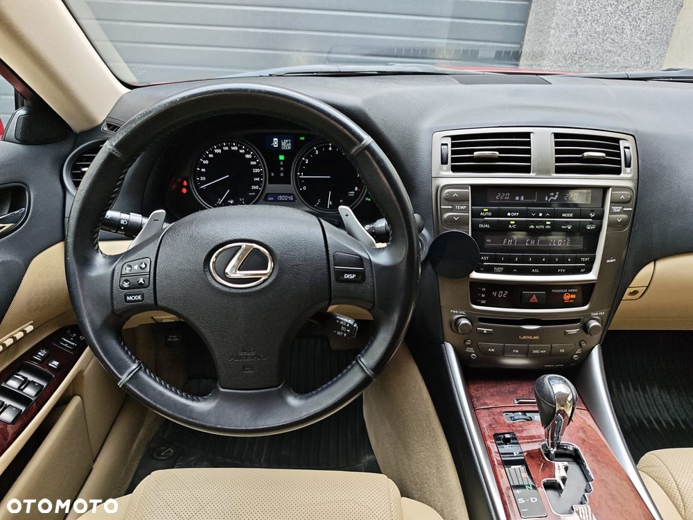 Lexus IS 250 Prestige - 20