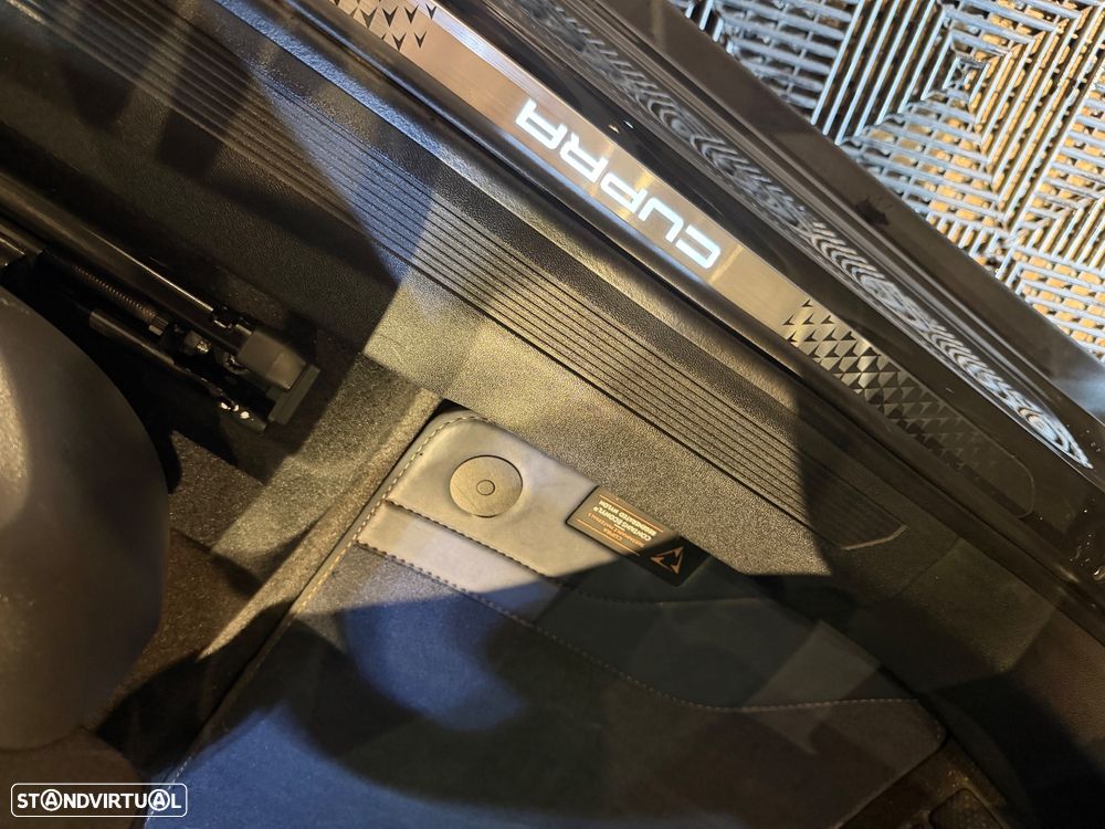 Cupra Tavascan 250 kW/77kWh 4Drive VZ - 37