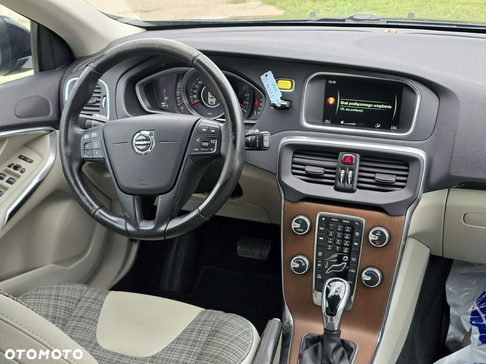 Volvo V40 - 14