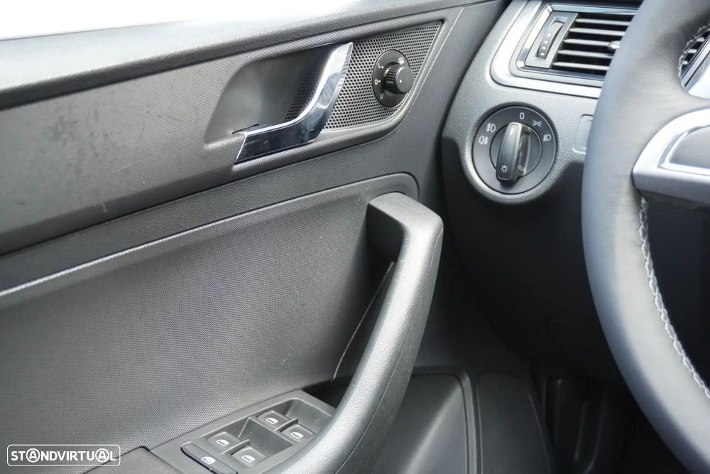 Skoda Rapid Spaceback 1.6 TDi Elegance - 13