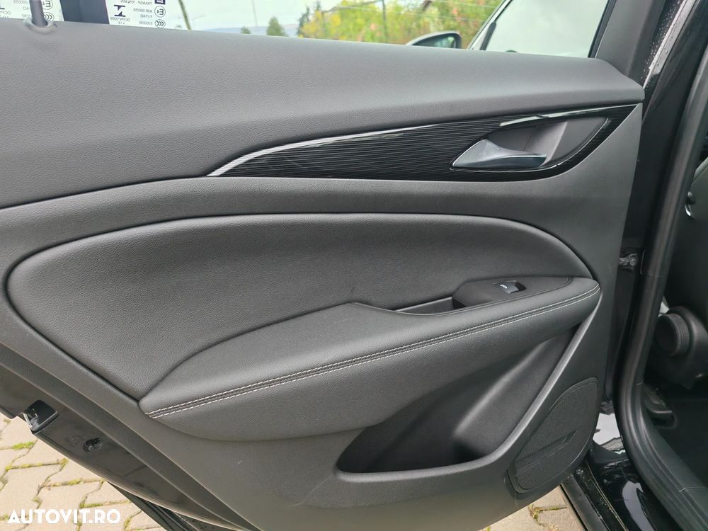 Opel Insignia Grand Sport 2.0 Diesel Aut Exclusive - 31