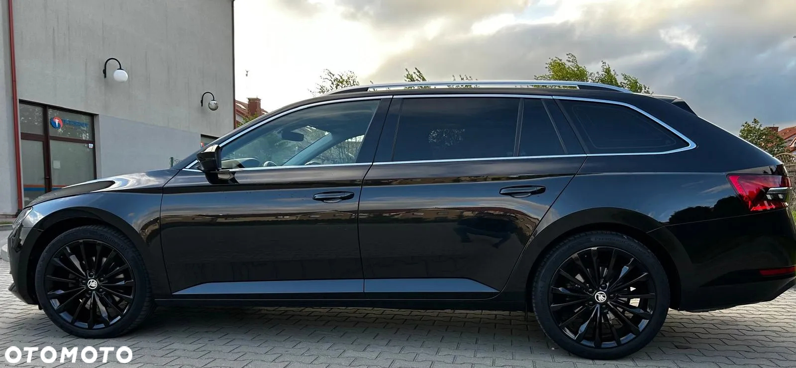 Skoda Superb 2.0 TSI Ambition DSG - 9