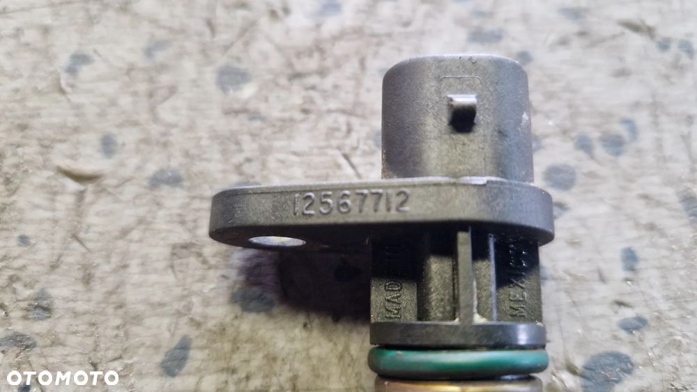 OPEL 2.2 16V  CZUJNIK POŁOŻENIA WAŁU 12567712 - 2