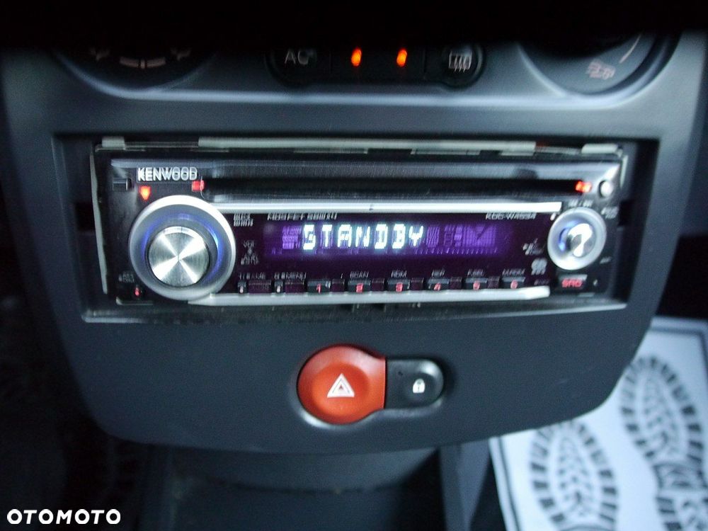 Renault Clio 1.5 dCi Privilege - 17