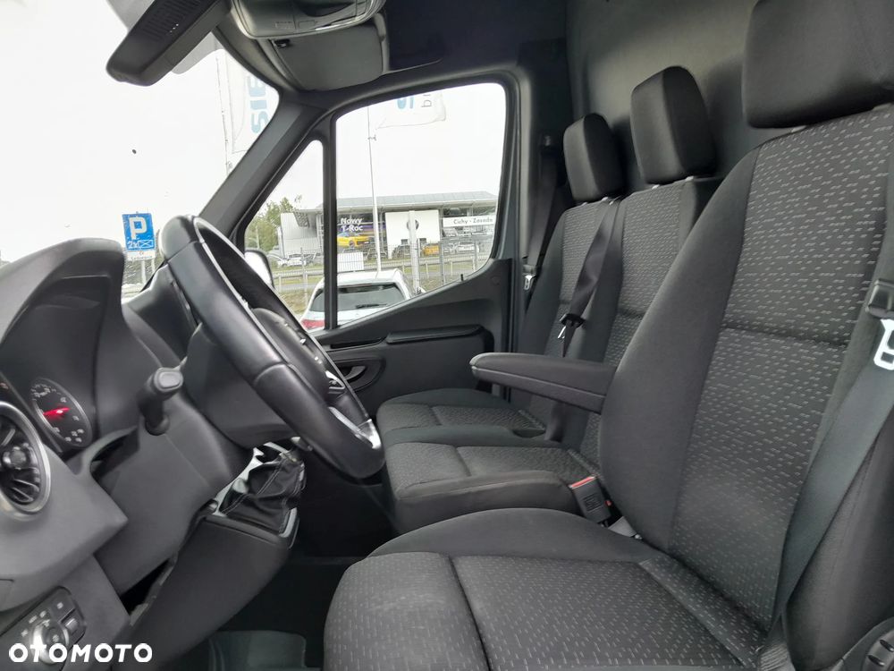 Mercedes-Benz Sprinter 317 - 10