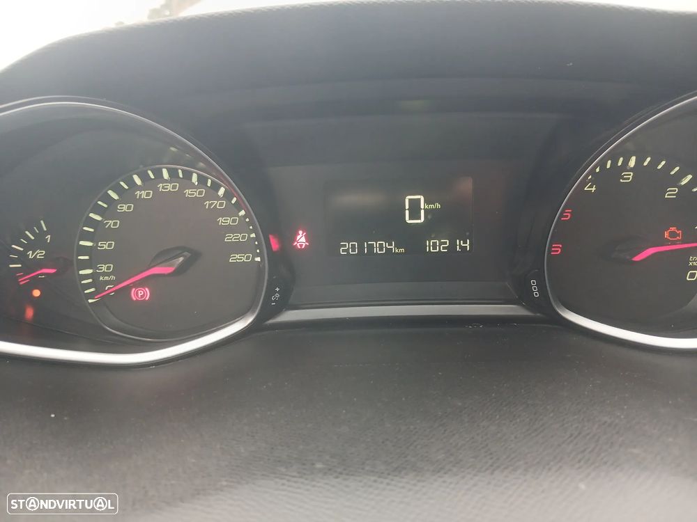 Peugeot 308 SW BlueHDi 120 Stop & Start Style - 26